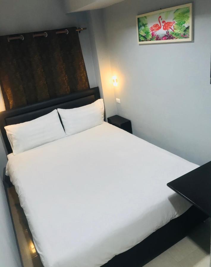 Harrys Resiendence Hotel Bangkok Kültér fotó
