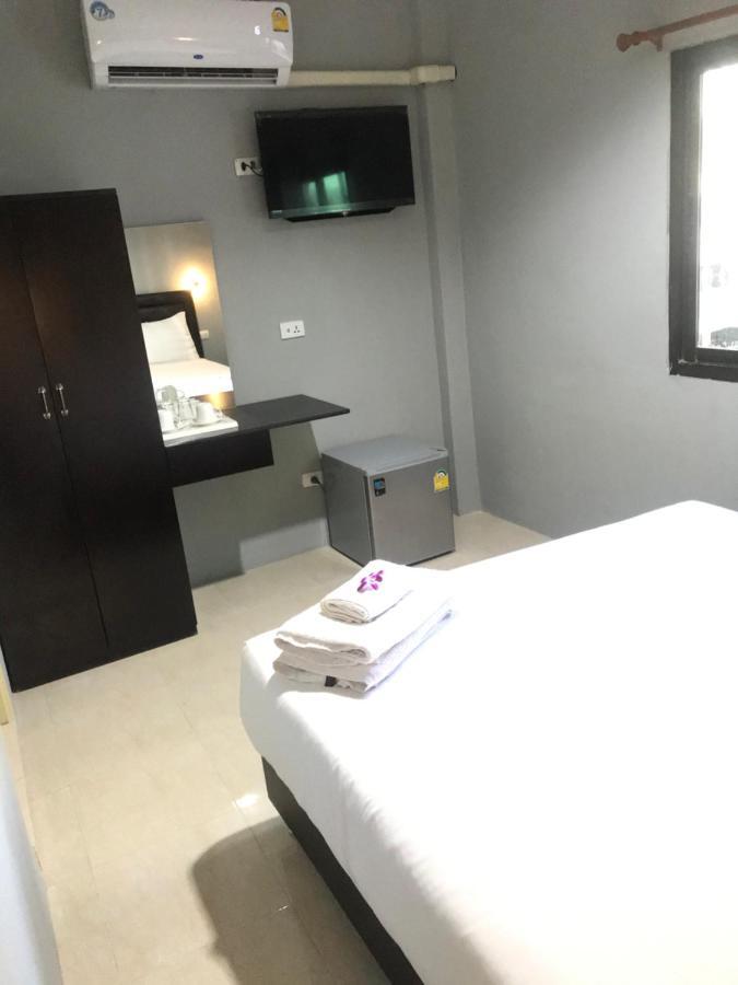 Harrys Resiendence Hotel Bangkok Kültér fotó