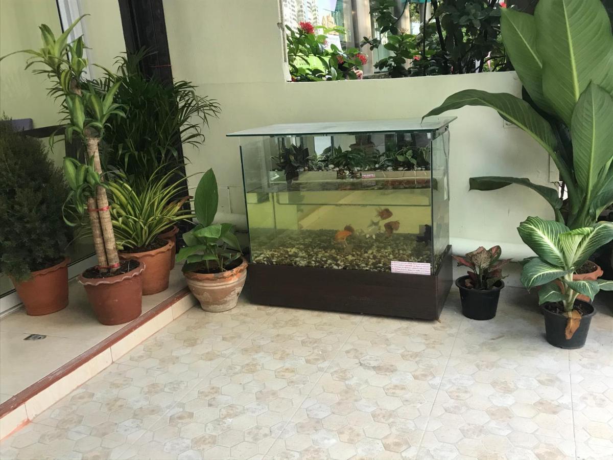 Harrys Resiendence Hotel Bangkok Kültér fotó